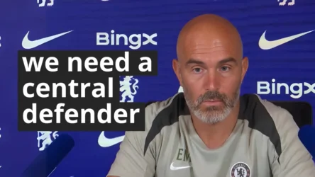 Chelsea manager Enzo Maresca